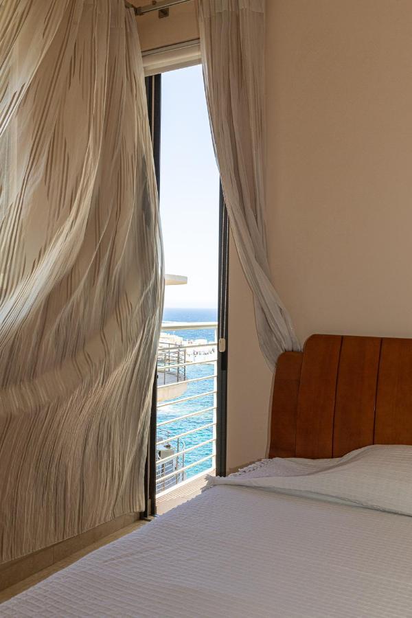 Beautiful Sea View Apartment Слима Экстерьер фото